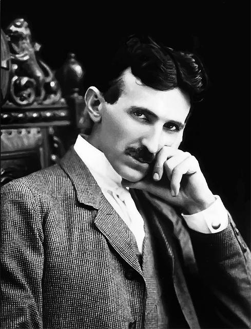 Proč by měl být Nikola Tesla zahrnut do výuky ve školách