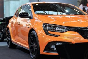 Co přehraje autorádio v Renault Megane: Přehled formátů
